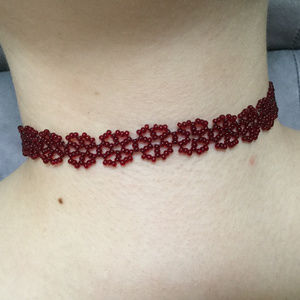 Red flower choker